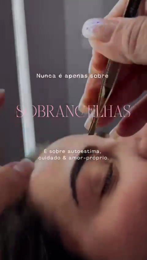 Atendimento de design de sobrancelhas da Ale Arruda